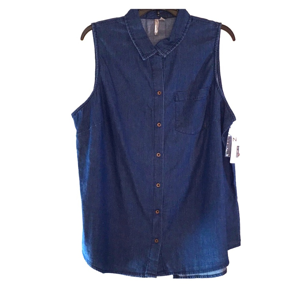 NWT NEW DIRECTIONS SLEEVELESS DENIM COTTON SHIRT